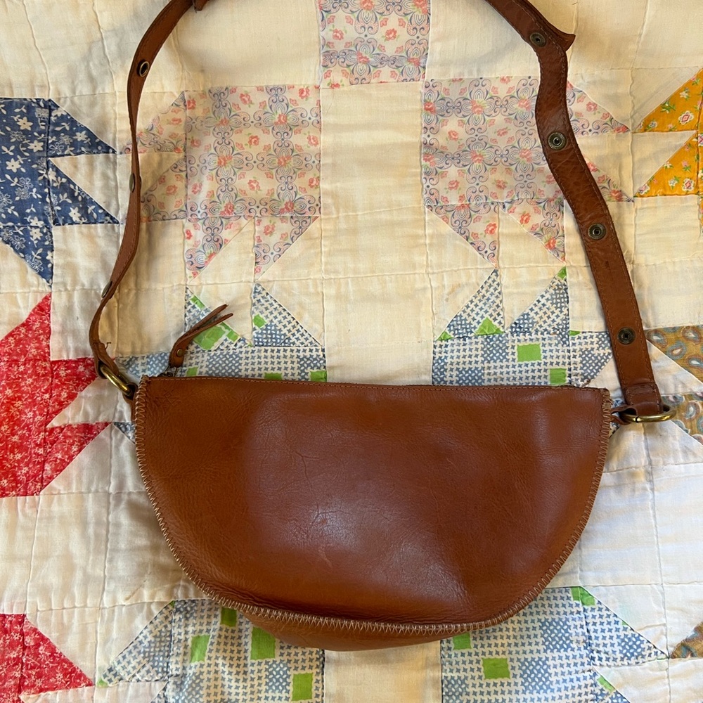 Lyons Leather Co honeybee Bag